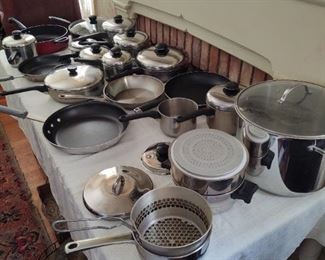 Lots of Kitchen Pots & Pans