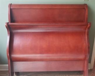 Twin Sleigh Bed  with supports but no rails - $50