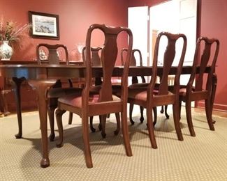 Ethan Allen Georgian Court Dining Table with Six Side Chairs, Two Arm Chairs, Two Leaves, and a set of pads $1000