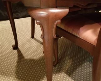Ethan Allen Georgian Court Dining Table with Six Side Chairs, Two Arm Chairs, Two Leaves, and a set of pads $1000