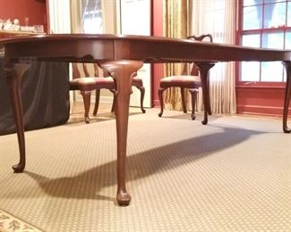 Ethan Allen Georgian Court Dining Table with Six Side Chairs, Two Arm Chairs, Two Leaves, and a set of pads $1000