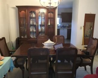Pennsylvania House Solid Cherry Dining Table/8 Chairs/Hutch