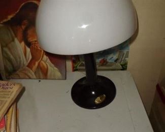 PLL #141 Vintage Mid Century Gilbert Space Age Mushroom Lamp $45