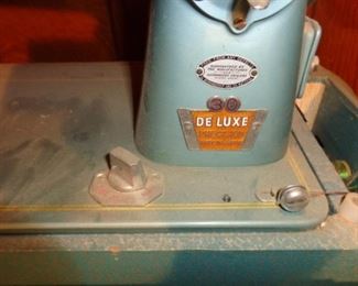 PLL #153 @ Alden's De Luxe Vintage Sewing Machine $65