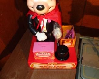 PLL #165Vintage Mickey Magician $20