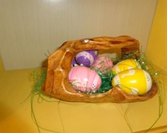 PLL #635 Wood basket $5 Easter eggs $10 all