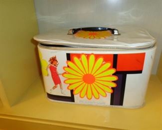 PLL #721 - Vintage Cosmetic Train Case $20