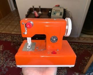 PLL #908 Mini Orange Sewing Machine $30