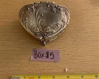 PLL #926 Heart Shaped Jewelry Box $5