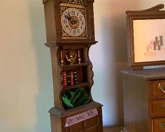 PLL #971 23" Tall Electric Clock $25