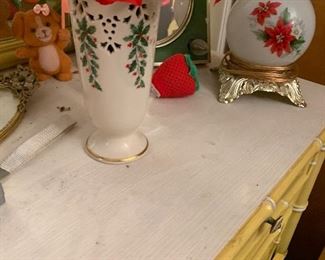 PLL #1,019 Lenox Christmas Vase @ $15 