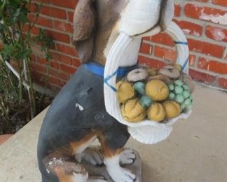 beagle statue