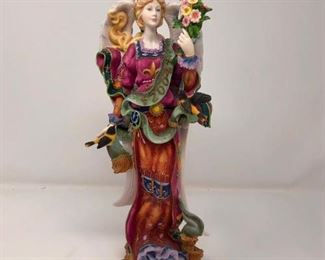  Lenox Suzanne Angel of Glory 2004 https://ctbids.com/#!/description/share/415366