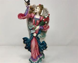  Lenox “Patricia” 2005 Angel of Glory LE
https://ctbids.com/#!/description/share/415368