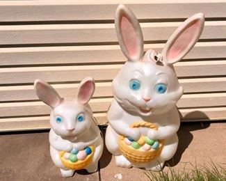 2) Vintage Empire Bunny Blow Molds https://ctbids.com/#!/description/share/415417