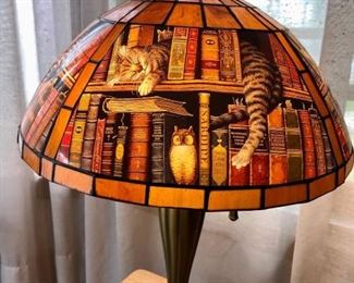Cat Lamp and Matching Plate https://ctbids.com/#!/description/share/416364