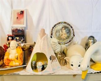 Wild, Domesticated & Spirit Animal Figures https://ctbids.com/#!/description/share/416380