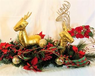 Reindeer Pine Tree Garland Christmas https://ctbids.com/#!/description/share/416402