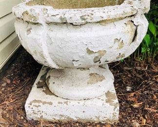Concrete Garden Urn https://ctbids.com/#!/description/share/416408