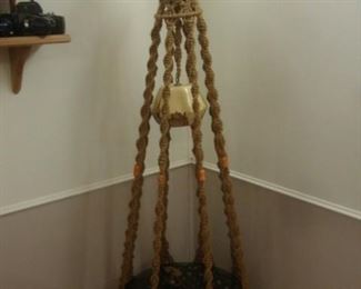 Macrame lamp and table