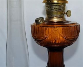 Aladdin Kerosene Lamp, Amber Lincoln Drape Fount, Includes Shade, Model 23 $100.00