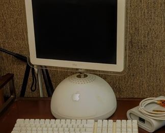 APPLE DESIGNER COMPUTER $159.00