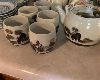 s56- tea set $10 