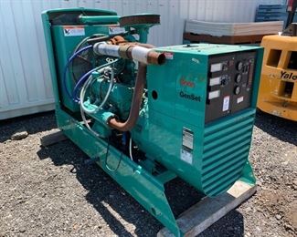 25: 	

Onan 75 Genset Generator
Model No: 75ENTL35108B Total Hours: 584