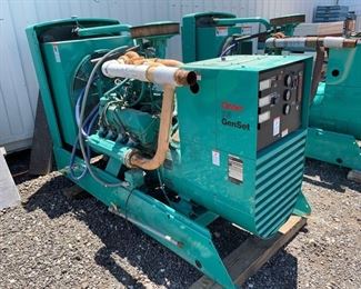 26	: 

Onan 75 Genset Generator
Model No: 75ENTL35107B Total Hours: 512