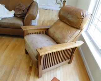 Stickley Distressed Leather Recliner $300