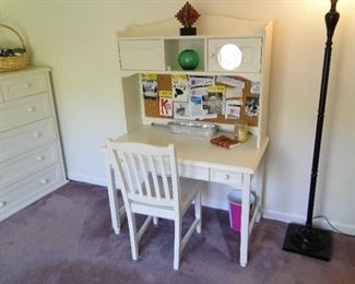 White desk and chair $45