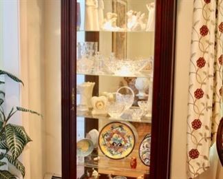 Howard Miller Collection “Deluxe Windsor Cherry Crowned Top Curio” cabinet with beveled glass door, mirrored back, lighted interior with glass shelves. Measures: 84”h x 32”w x 14”d overall
Asking: $550
