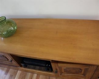 Huffman Koos Media / TV console, 24 1/2’h x 69 1/2”w x 24 1/2”d (minor nick top back right edge see photo)
Asking: $100
