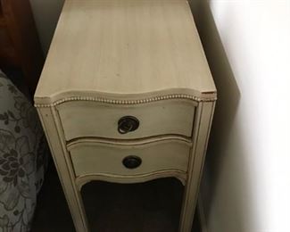 $60.00 less 50% = $30.00 final. - Off white end table with 2 drawers. Distinctly beautiful.
