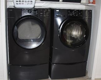 Kenmore Elite HE3t Washer and Dryer with pedestal - $550