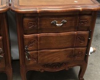 https://connect.invaluable.com/randr/auction-lot/2-carved-wood-night-stands_E3A4243B79