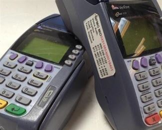 https://connect.invaluable.com/randr/auction-lot/2-verifone-credit-card-machines-no-cords_8574FA4B8B
