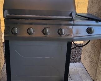 Brinkman Grille w Side Burner