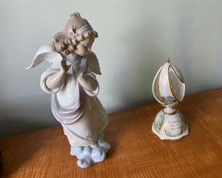 Broken Lladro and egg shaped piece $10