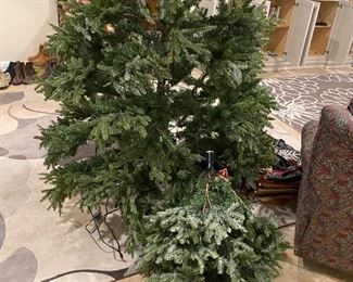 90” H Xmas tree