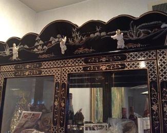 top detail on cabinets