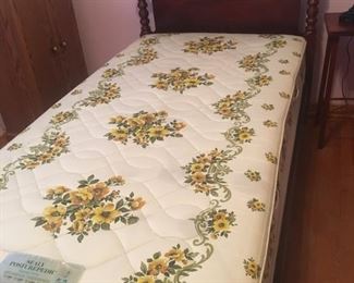 Single Twin Bed w/Clean, Firm Mattress