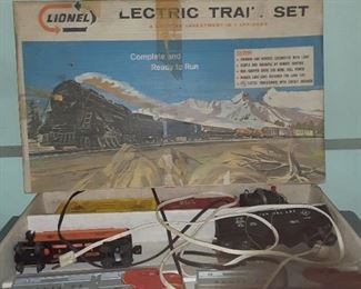  Lionel electric train set