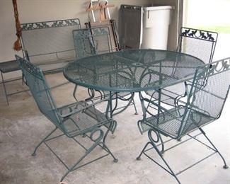 $120 - Patio table & chairs