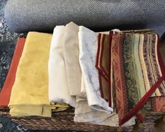 Lot 2 various table linens from Berghoff catering