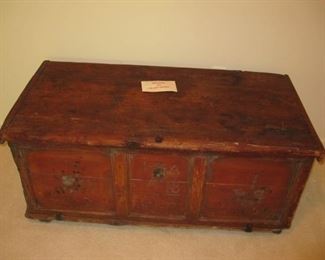 $50 -  Antique Primitive trunk