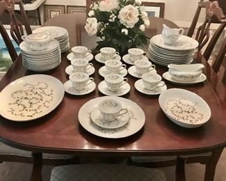 $75-Harmony House China, "Linda" Pattern, 12 Place Settings (10 Teacups) In Very Fine Condition