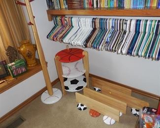 Sports Theme Clothes Rack, Occasional Table, 4 Shelves