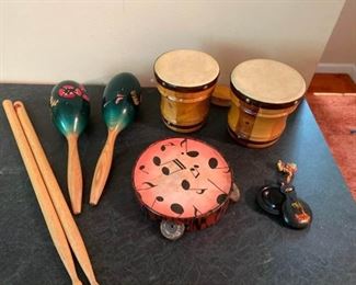 Assorted small instruments 