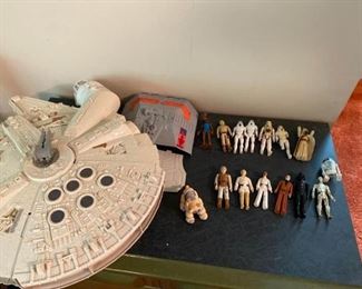star wars millennium falcon with action figures